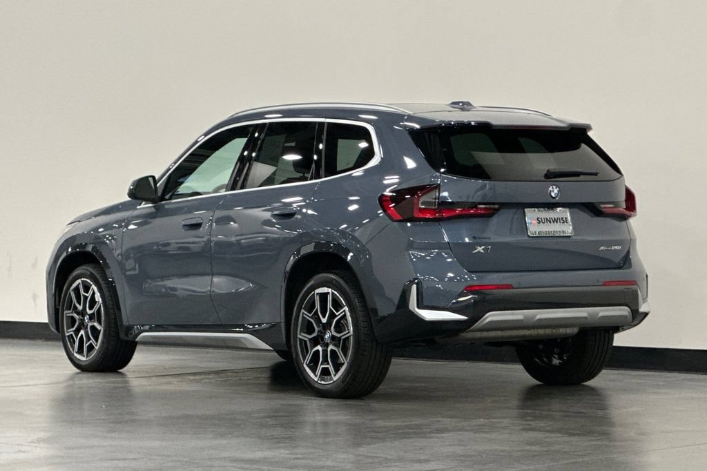 Used 2025 BMW X1 xDrive28i w/ Technology Package AWD/4WD image 6