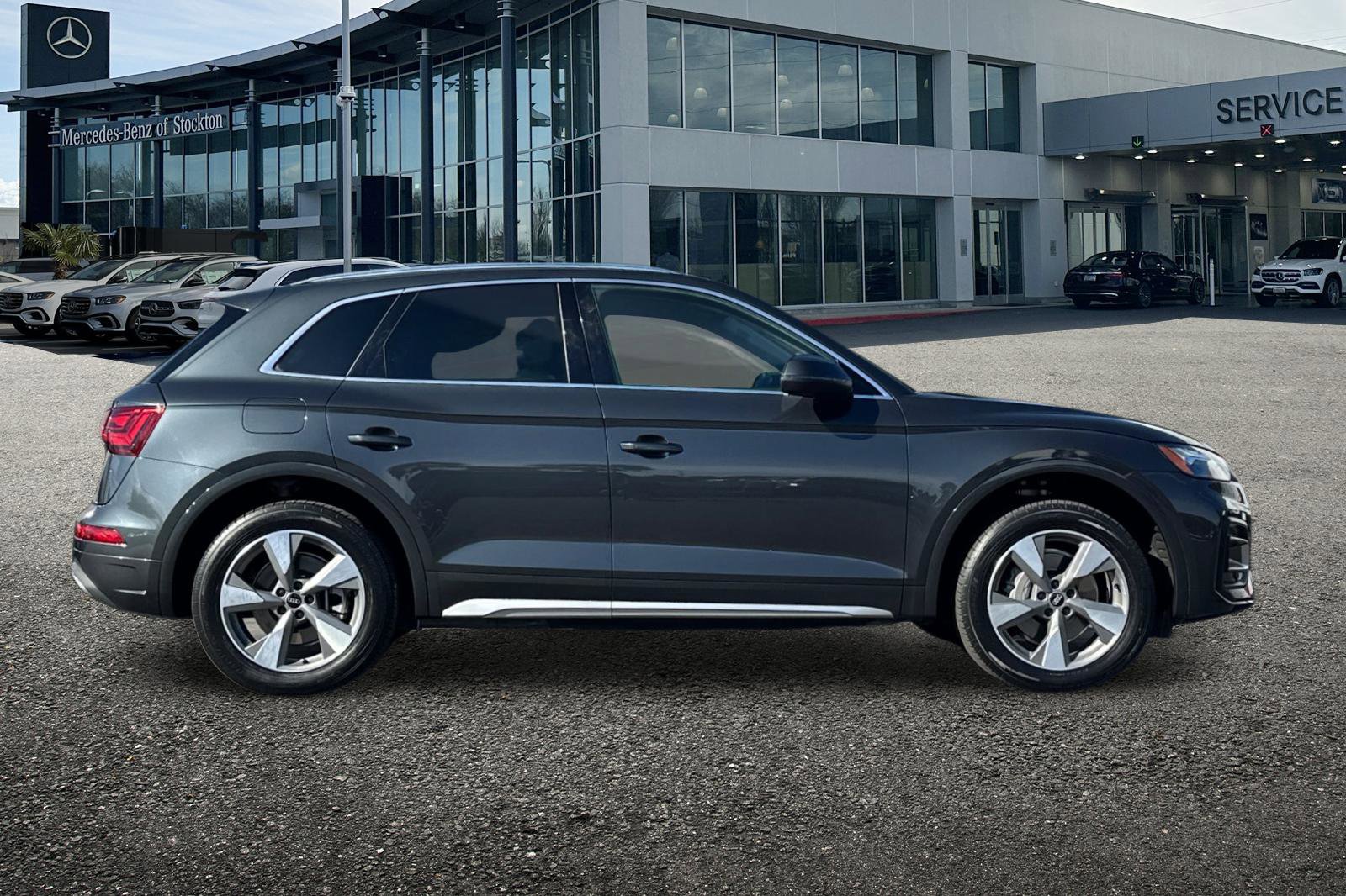 Used 2022 Audi Q5 2.0T Premium Plus image 3
