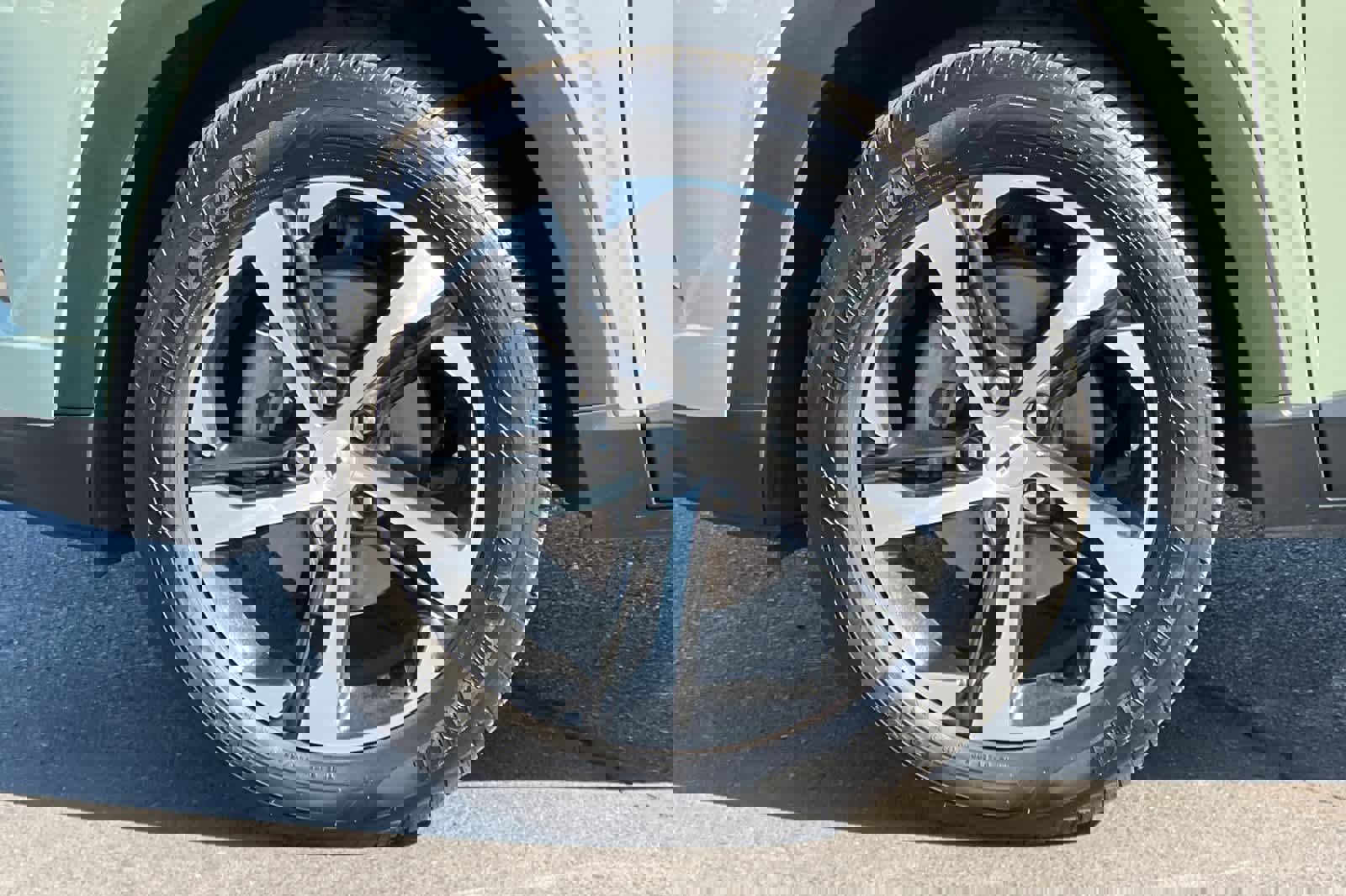 Used 2024 Chevrolet Trax RS image 27