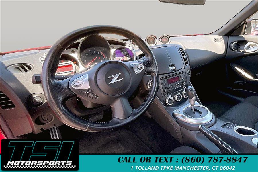Used 2016 Nissan 370Z Coupe RWD image 15
