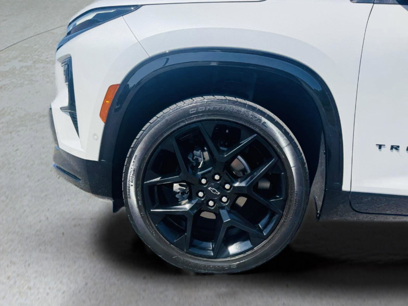 Used 2024 Chevrolet Traverse RS FWD image 49