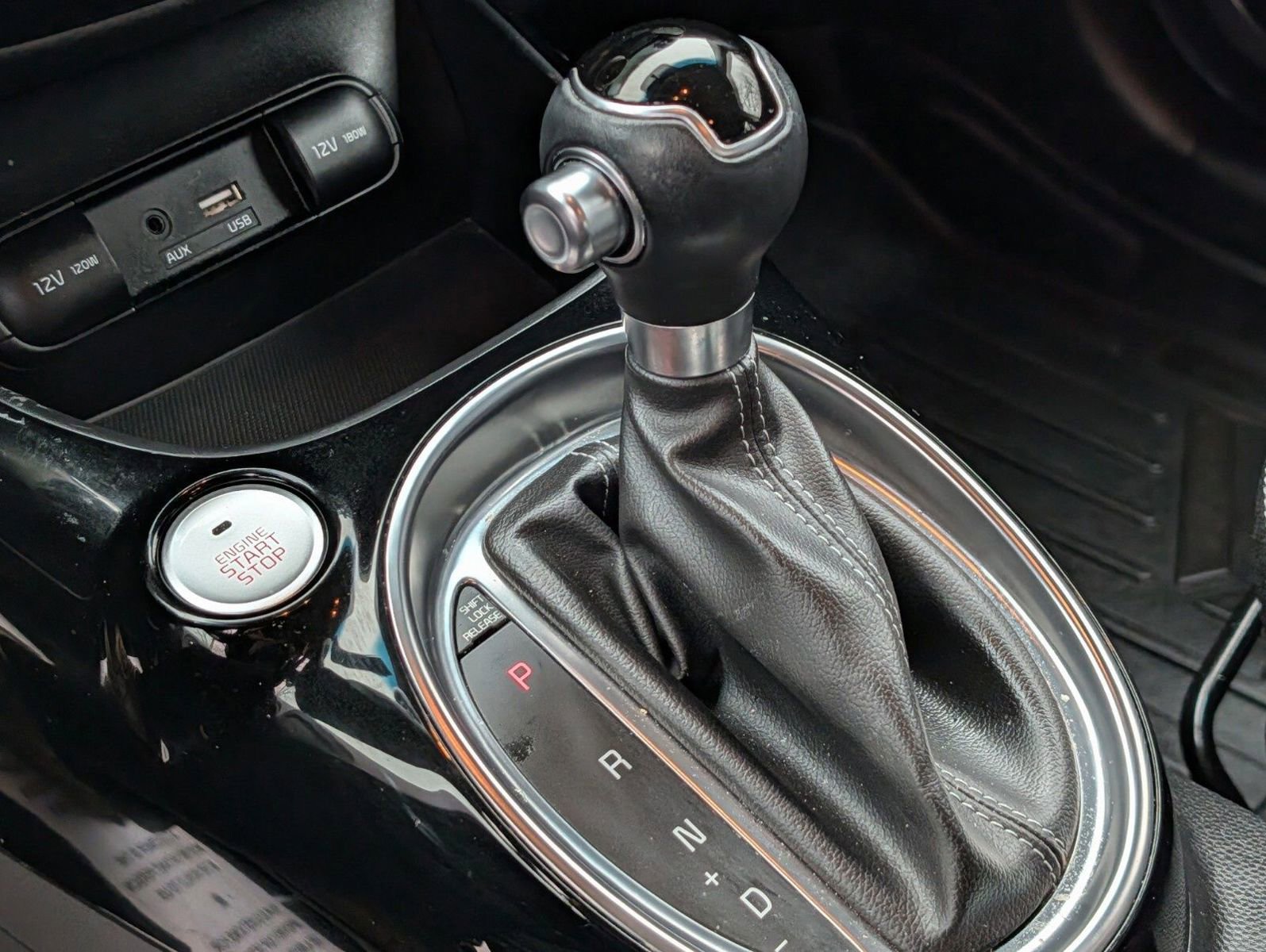 Used 2018 Kia Soul + w/ Audio Package image 11