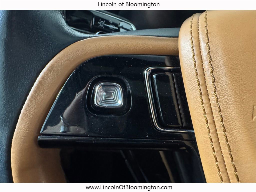 Certified 2023 Lincoln Aviator Black Label AWD/4WD image 45