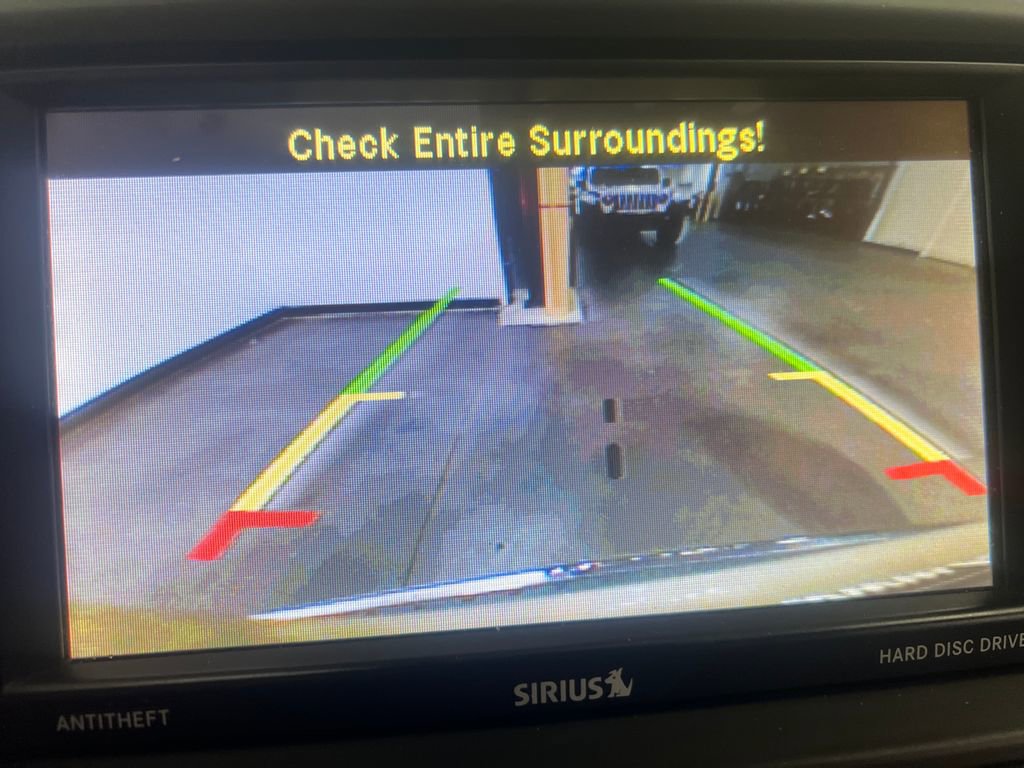 Used 2014 Chrysler Town & Country Touring-L w/ Driver Convenience Group FWD image 21