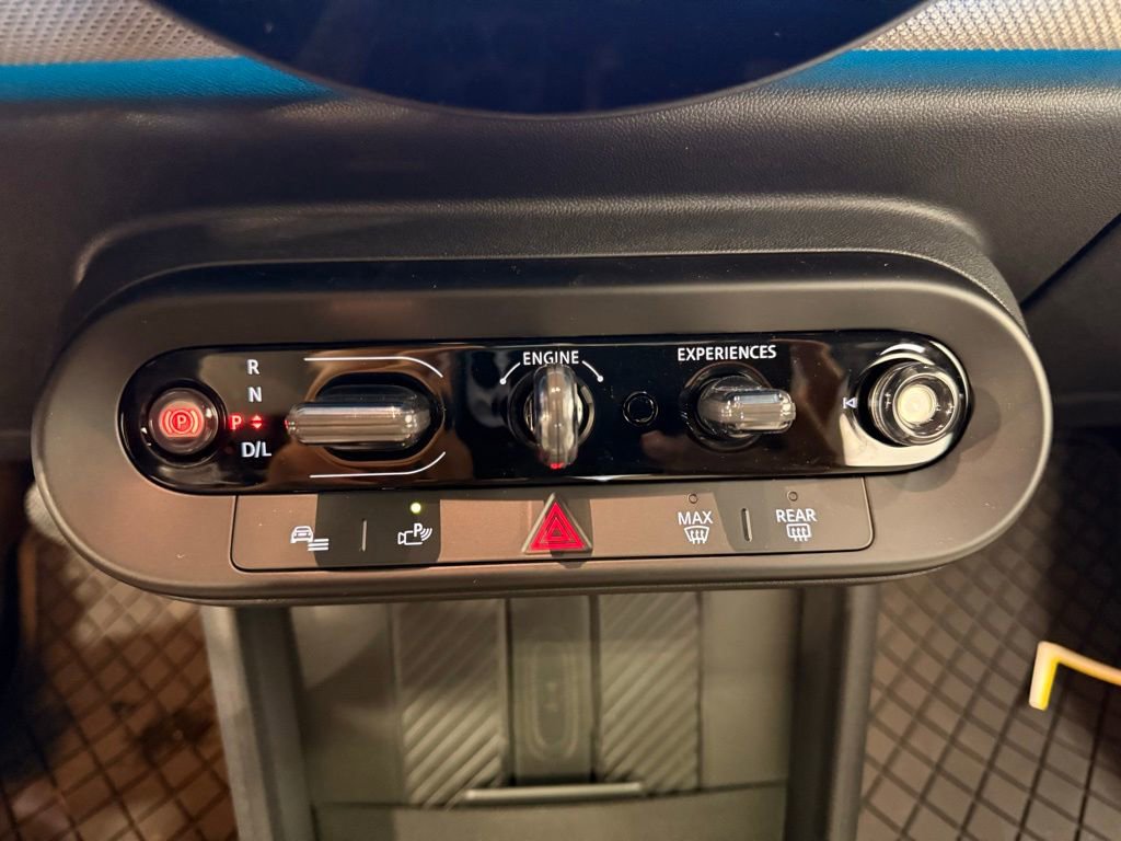 Used 2025 MINI Cooper S image 18