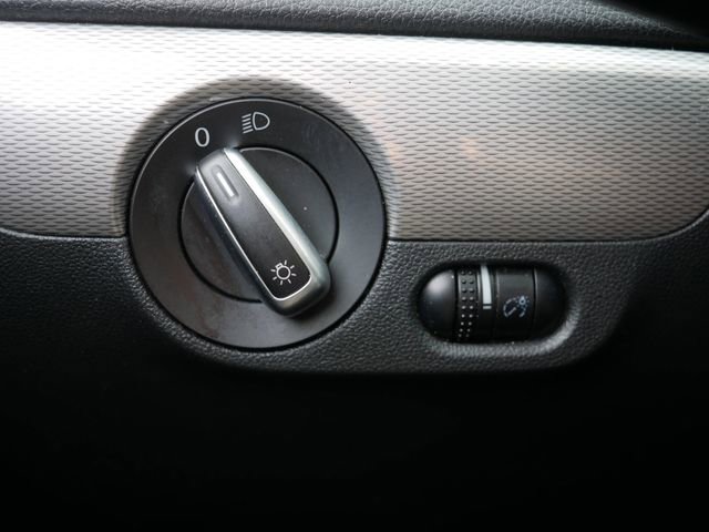 Used 2017 Volkswagen Jetta SE image 24