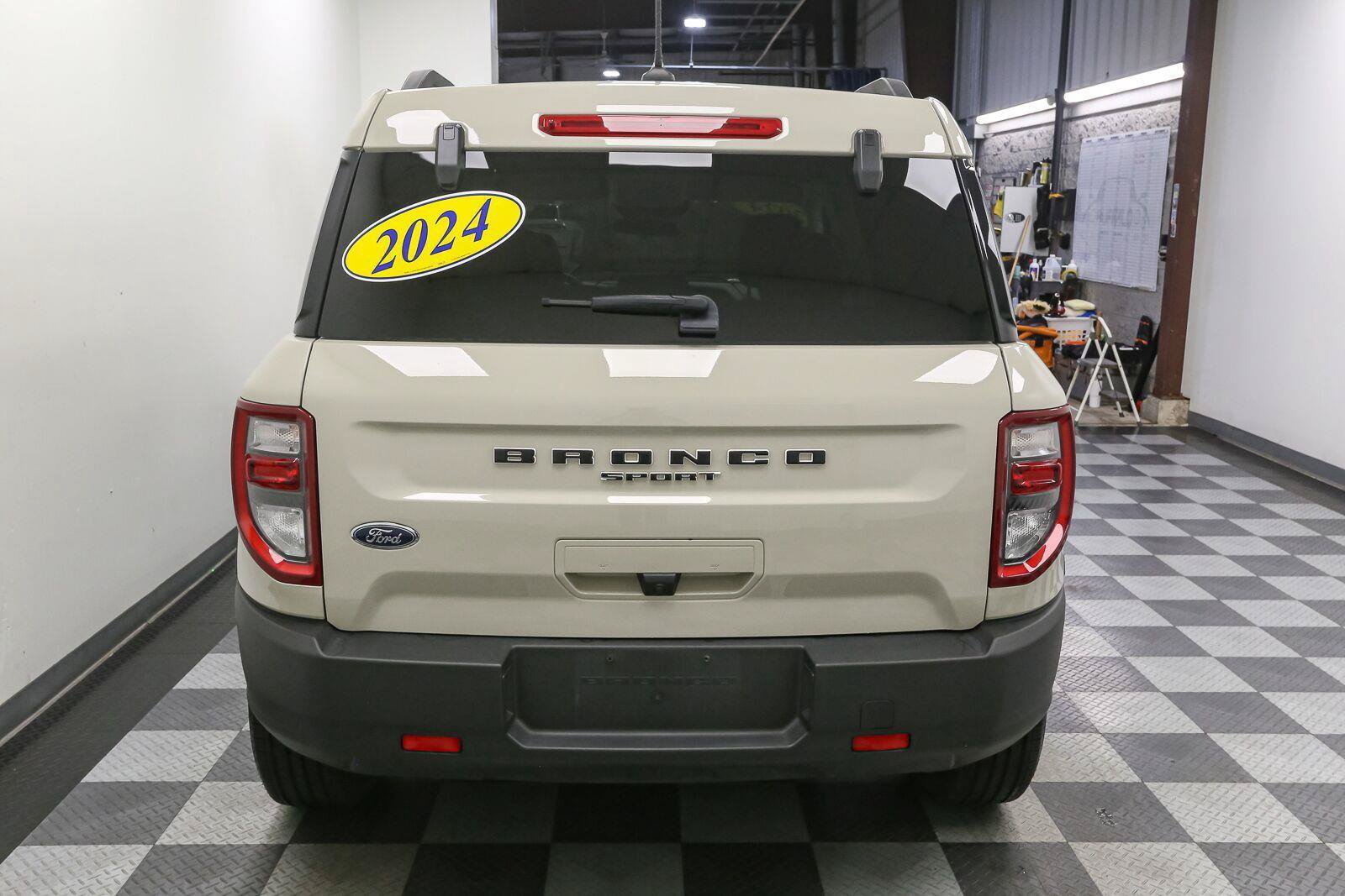 Used 2024 Ford Bronco Sport Big Bend AWD/4WD image 11