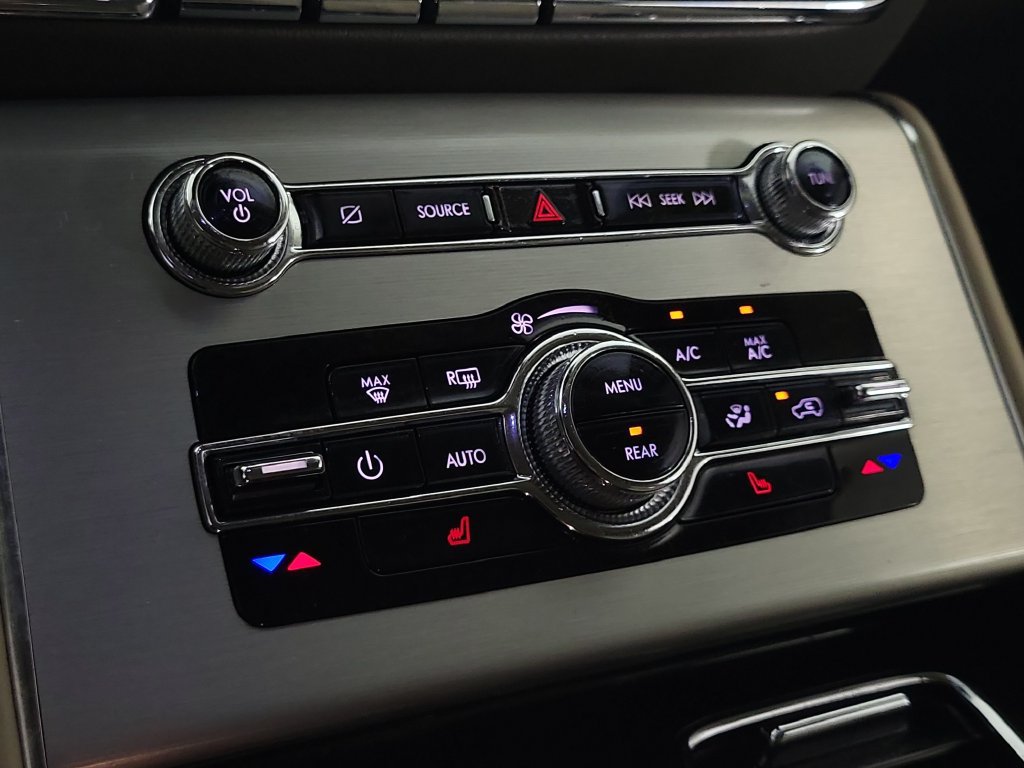 Certified 2024 Lincoln Aviator 2WD image 27