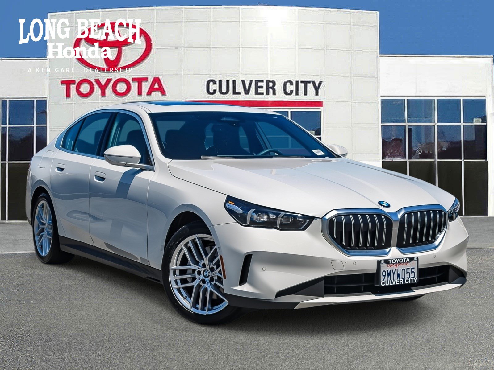 Used 2024 BMW 530i w/ Convenience Package