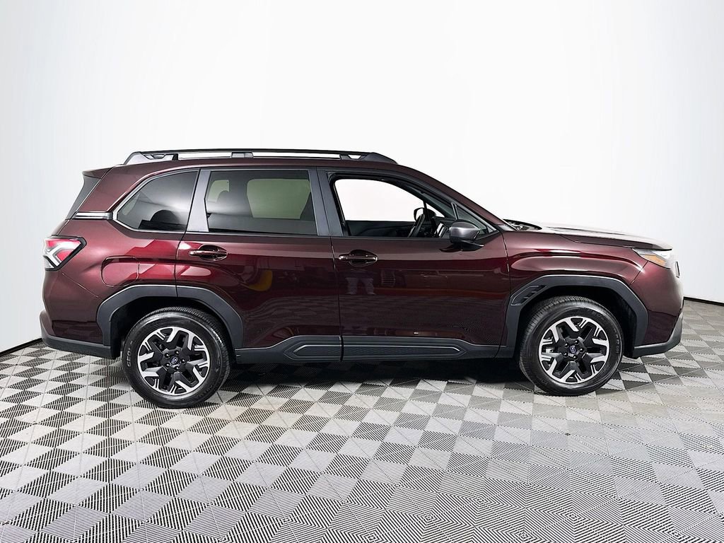 Used 2026 Subaru Forester Premium AWD/4WD image 8