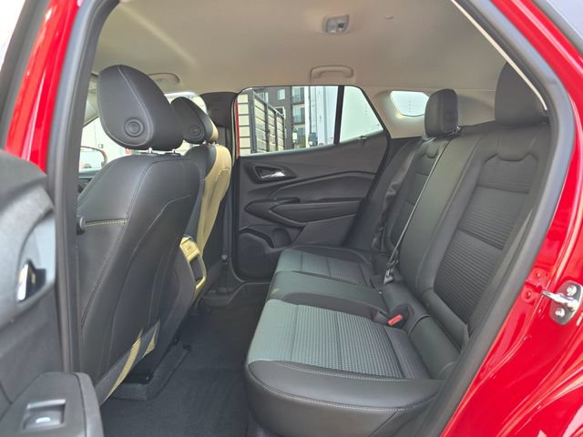 New 2026 Chevrolet Trax LT w/ LT Convenience Package FWD image 16
