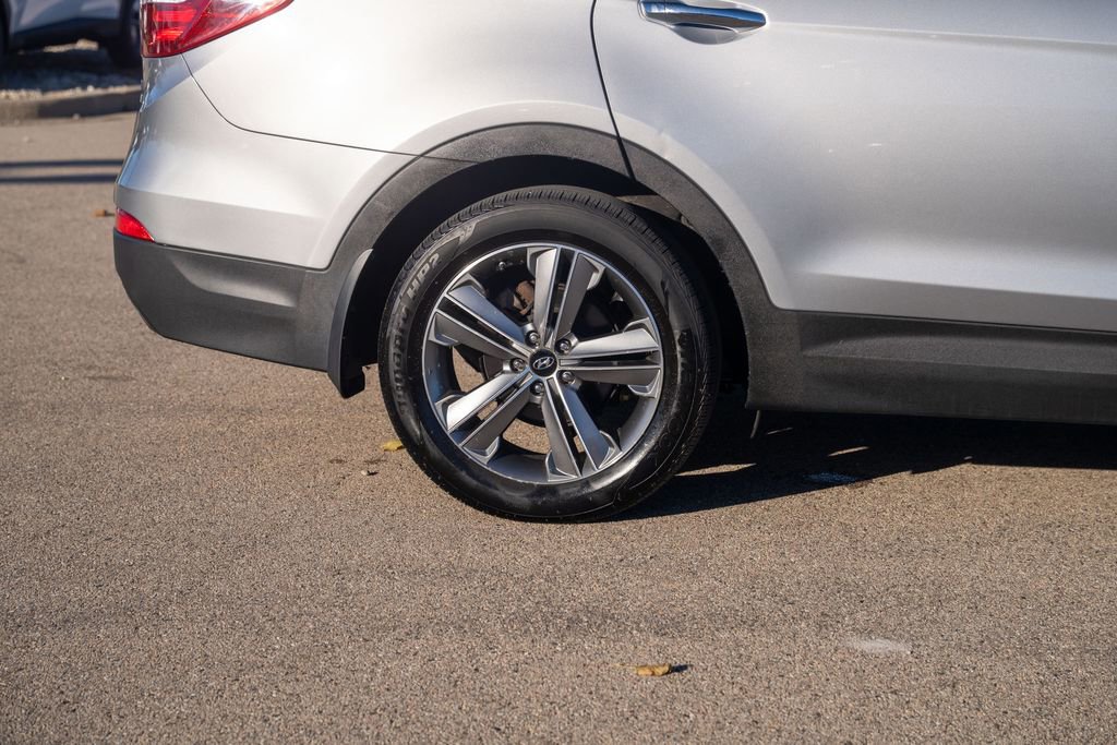 Used 2016 Hyundai Santa Fe Limited image 9