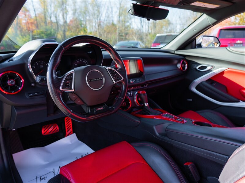 Used 2021 Chevrolet Camaro SS RWD image 18