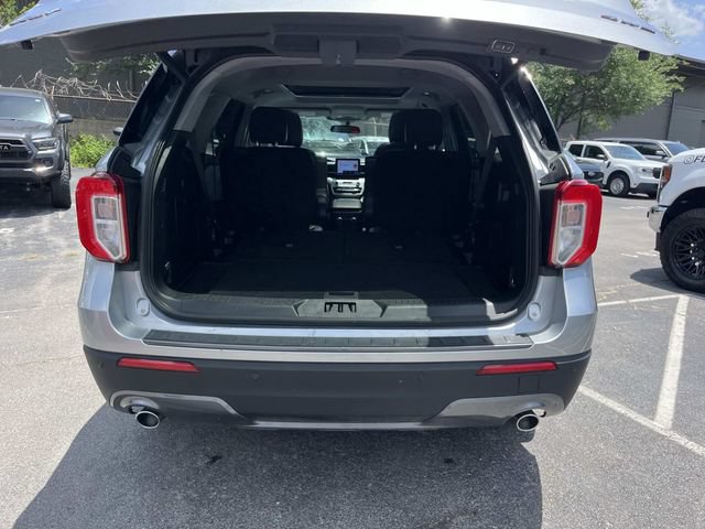 Used 2024 Ford Explorer XLT w/ Equipment Group 202A AWD/4WD image 15