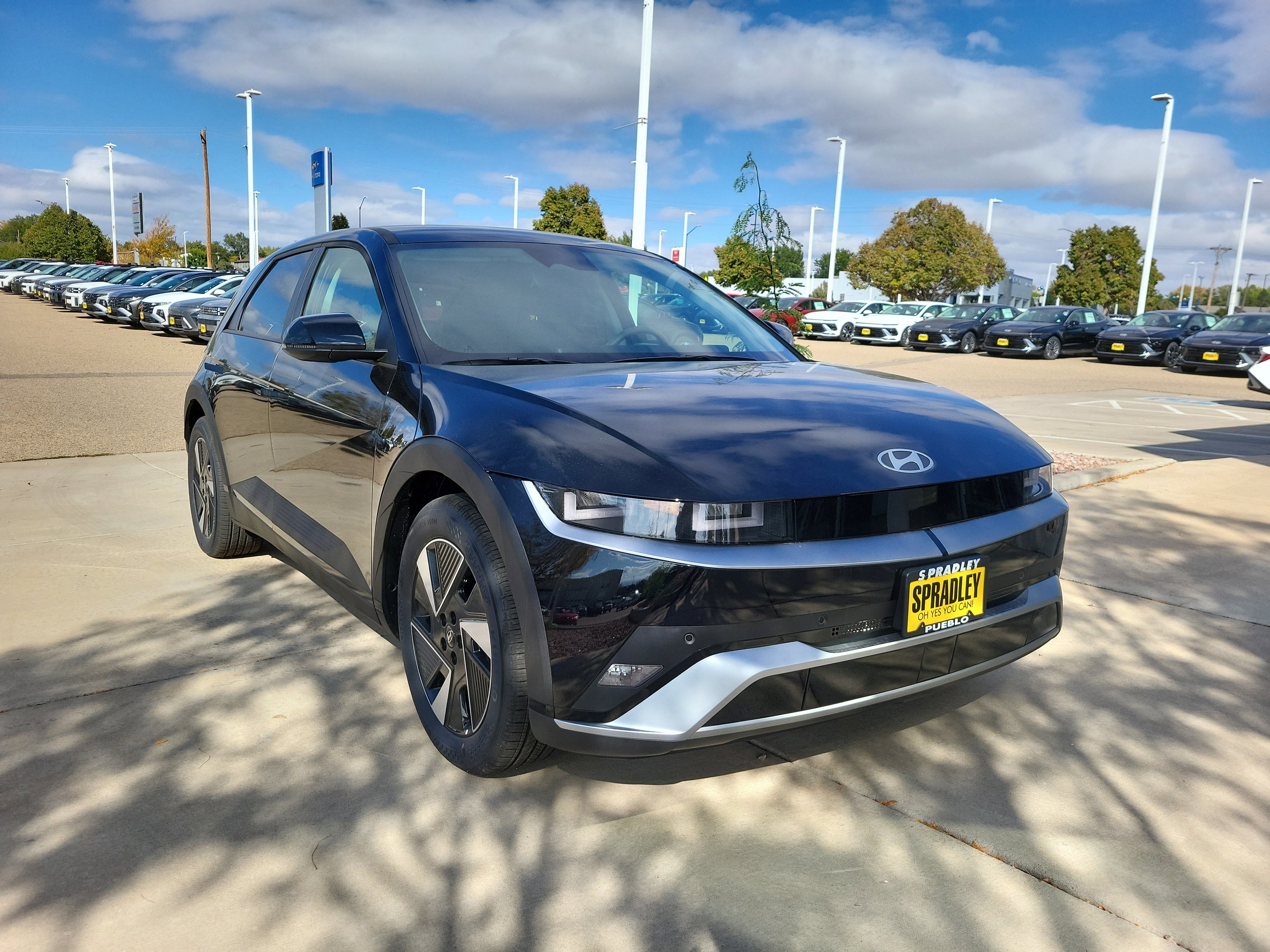 New 2025 Hyundai Ioniq 5 SE image 4