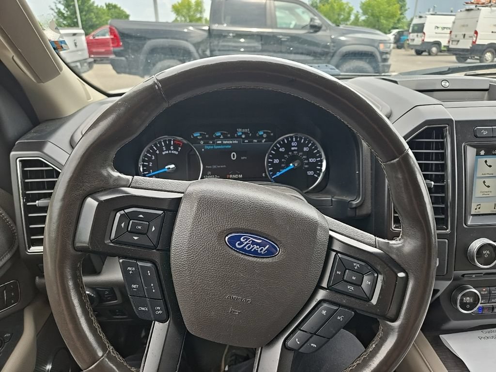 Used 2018 Ford Expedition Limited w/ Equipment Group 301A AWD/4WD image 18