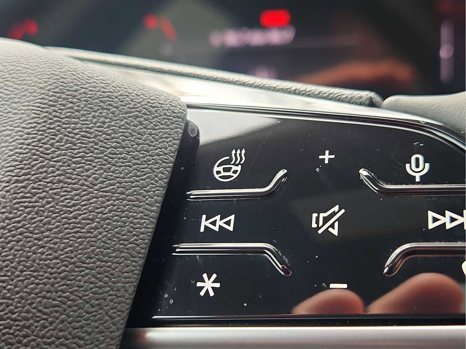 Certified 2025 Audi Q5 Premium w/ Convenience Package image 28