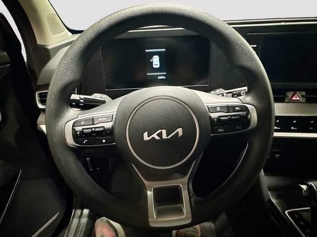 Used 2023 Kia Sportage LX image 11