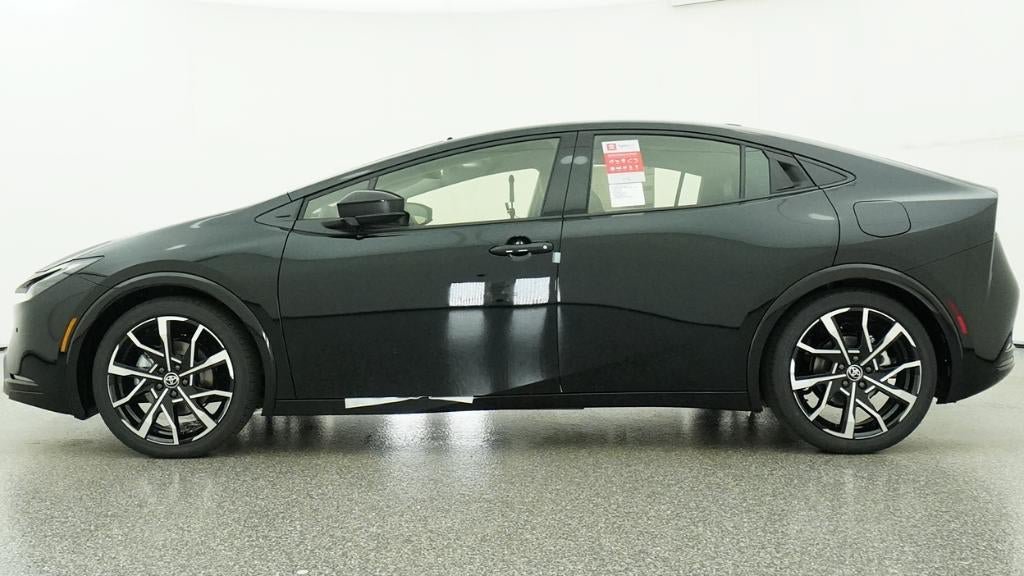 New 2026 Toyota Prius Plug-In Hybrid FWD image 19