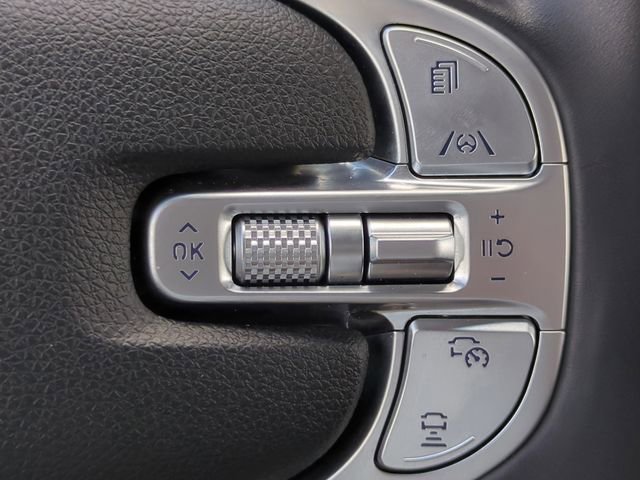 Used 2025 Genesis GV70 2.5T AWD/4WD image 21
