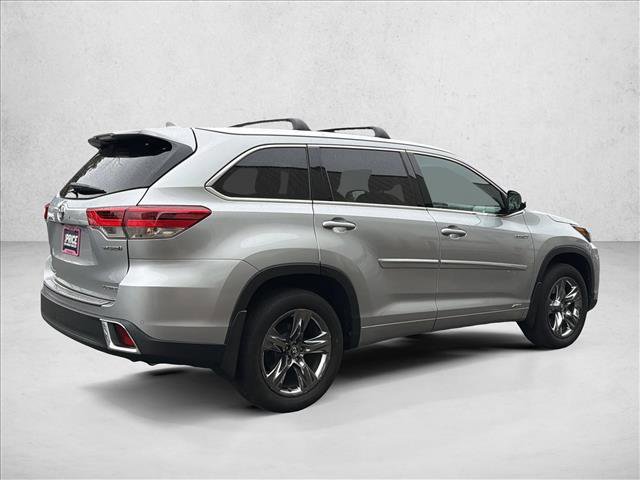Used 2017 Toyota Highlander Limited Platinum image 5