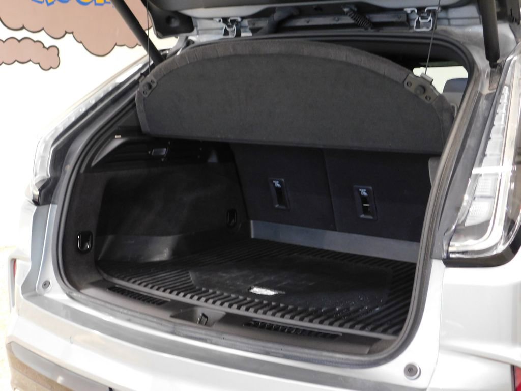 Used 2024 Cadillac XT4 Sport image 88