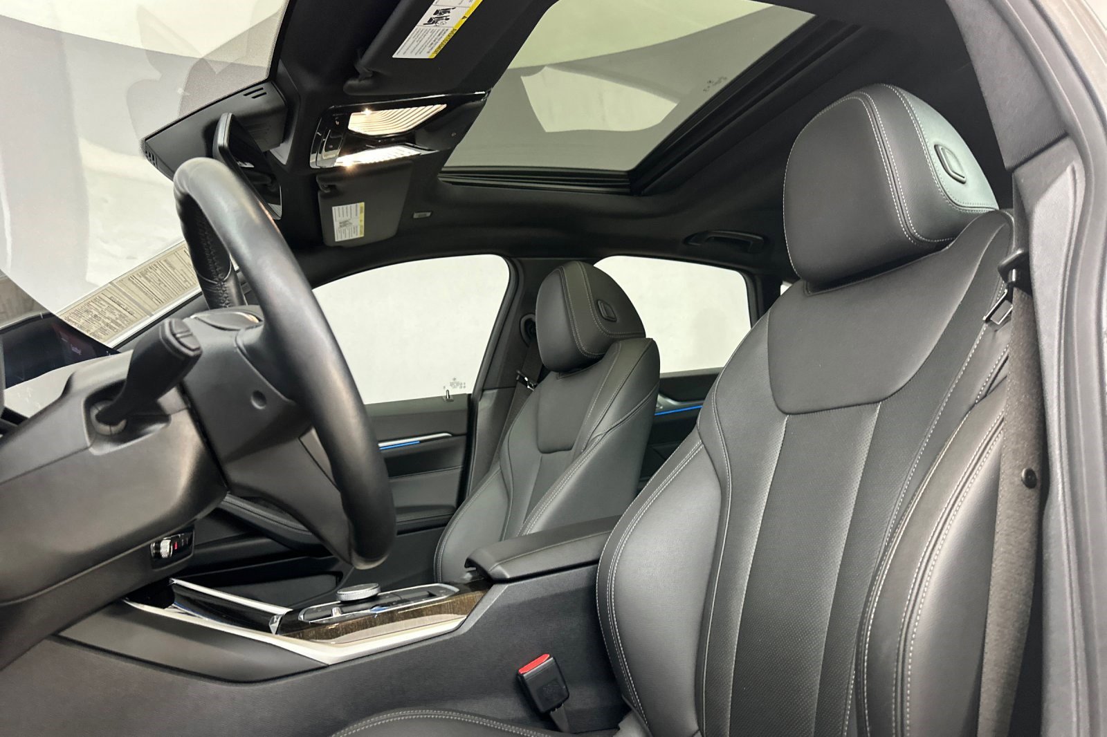 Certified 2023 BMW i4 eDrive35 w/ Premium Package RWD image 16