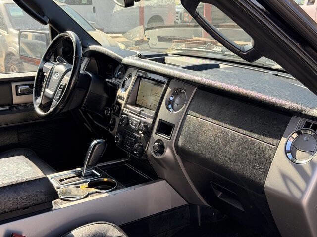 Used 2016 Ford Expedition Limited w/ Equipment Group 301A RWD image 20