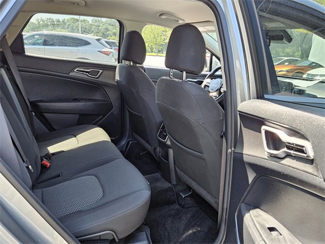 Used 2024 Kia Sportage LX image 15