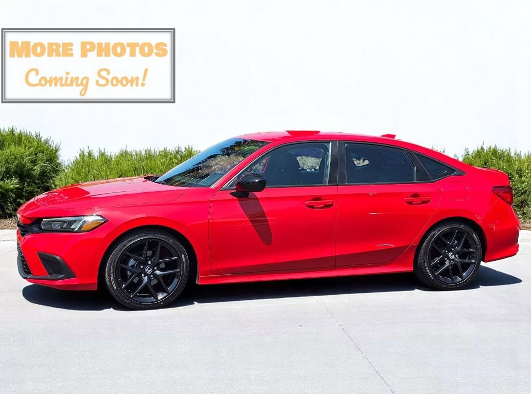 Used 2023 Honda Civic Sport image 2