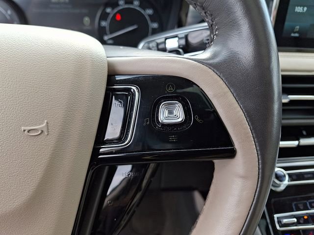 Used 2021 Lincoln Corsair AWD w/ Premium Package image 23