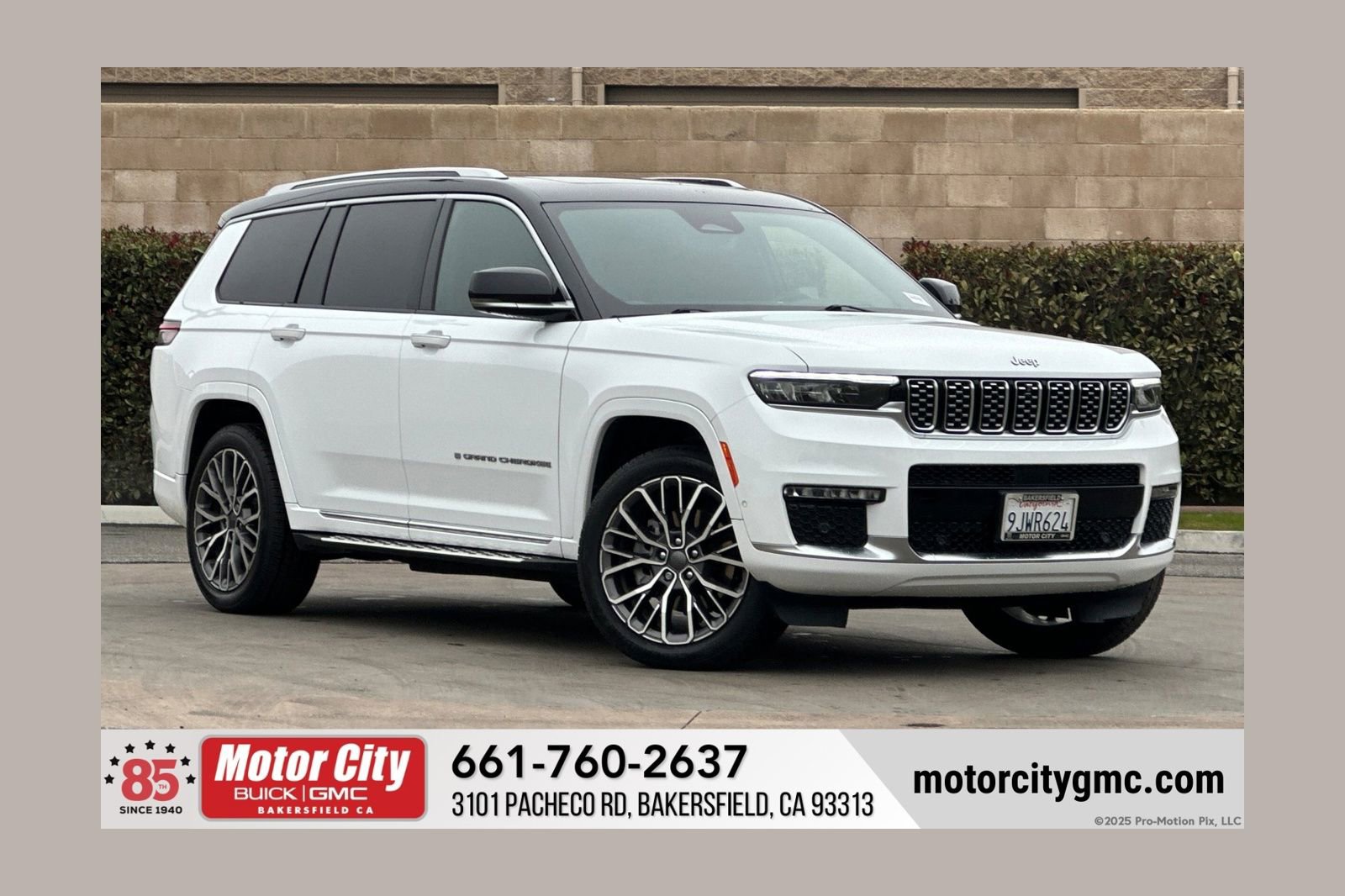 Used 2023 Jeep Grand Cherokee L Summit image 1