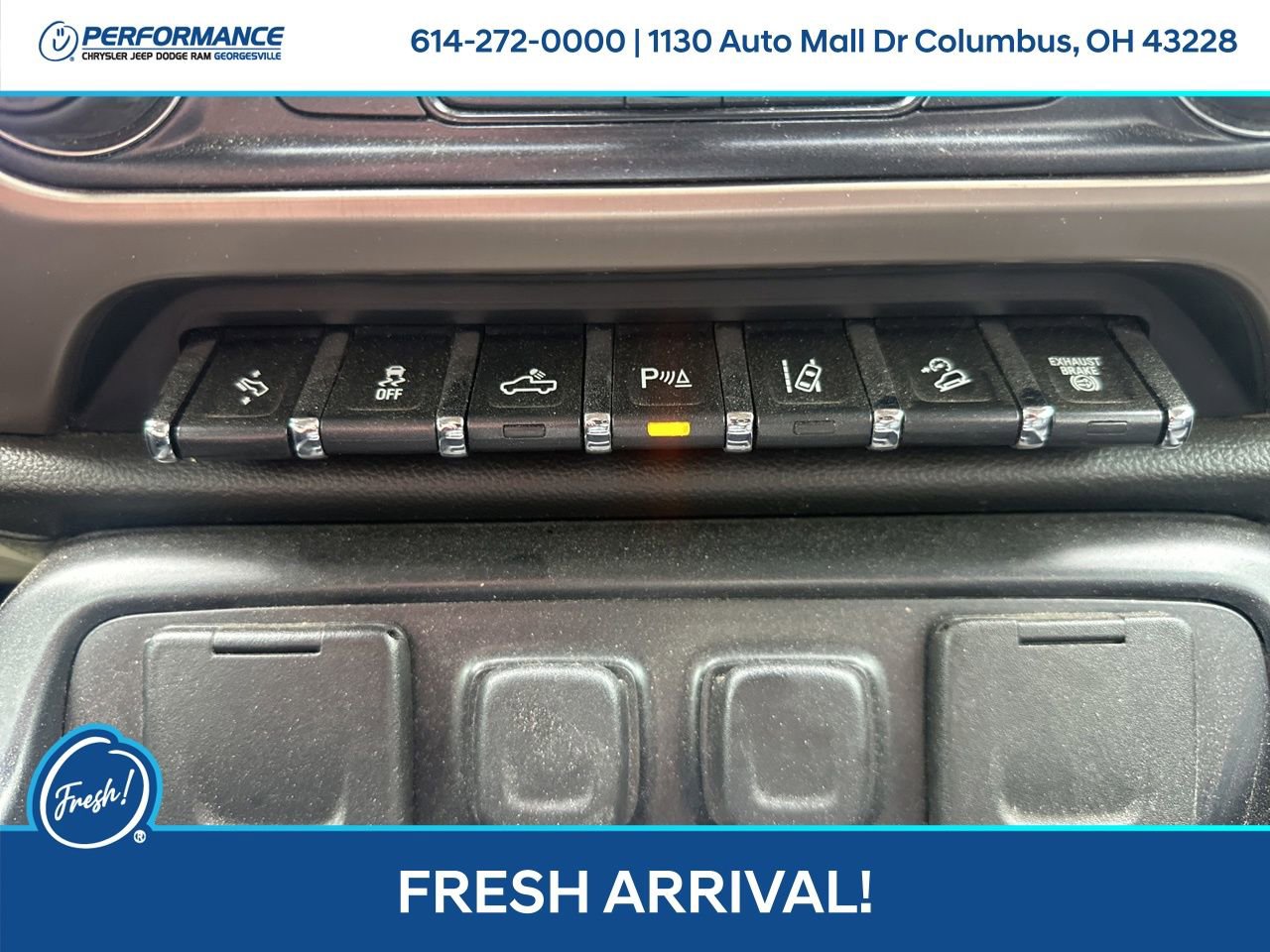 Used 2015 GMC Sierra 2500 Denali w/ Duramax Plus Package image 22