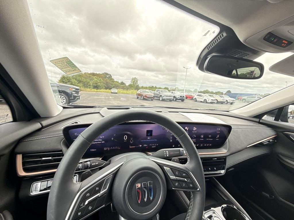 Certified 2025 Buick Envision Sport Touring image 16