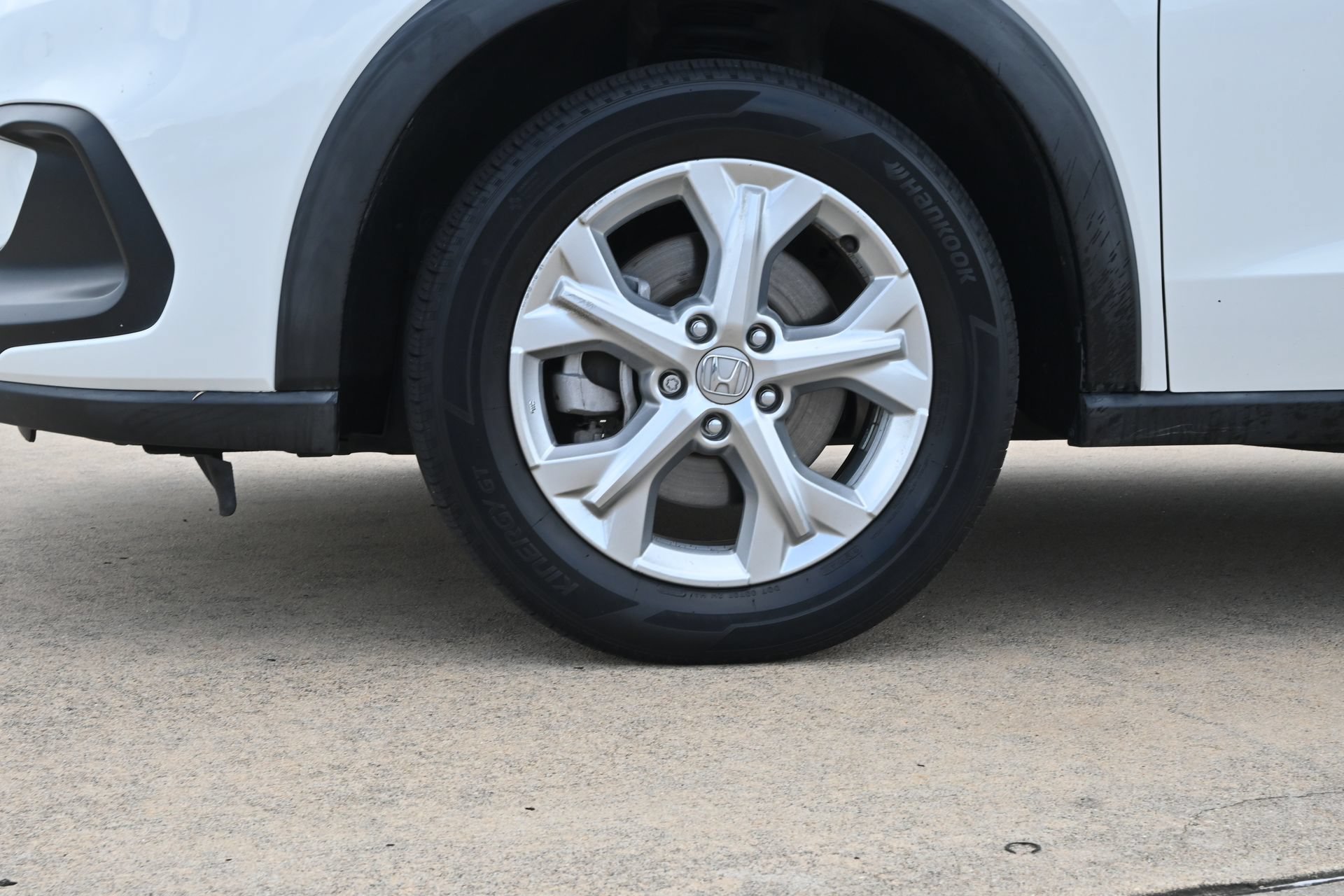 Used 2023 Honda HR-V LX image 26