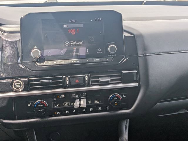 Used 2024 Nissan Pathfinder SV image 19