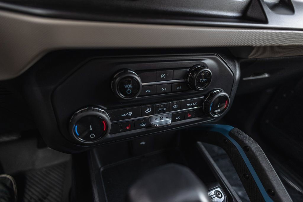 Used 2022 Ford Bronco Wildtrak image 18