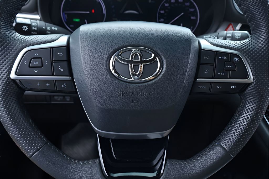 Certified 2022 Toyota Sienna Limited image 20