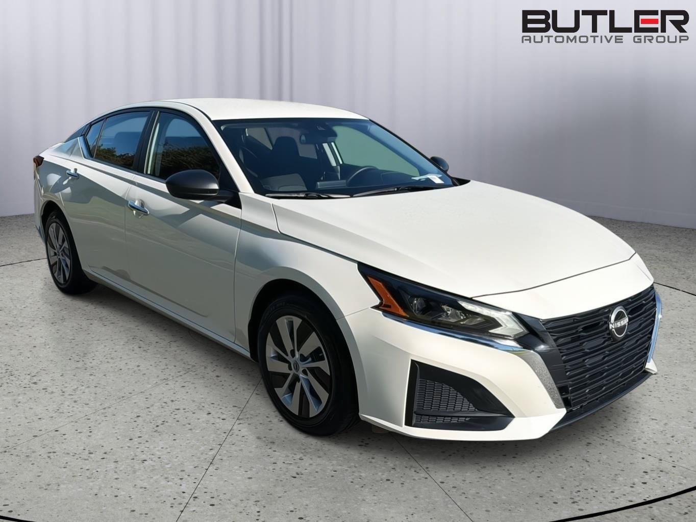 Used 2024 Nissan Altima 2.5 S FWD image 8