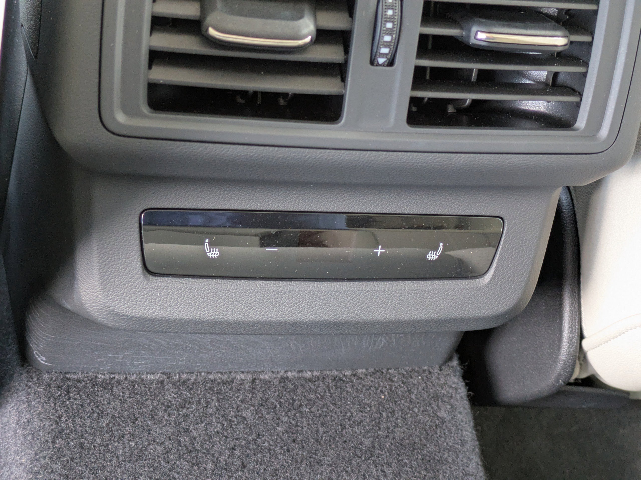 Used 2025 Audi Q5 Prestige image 16