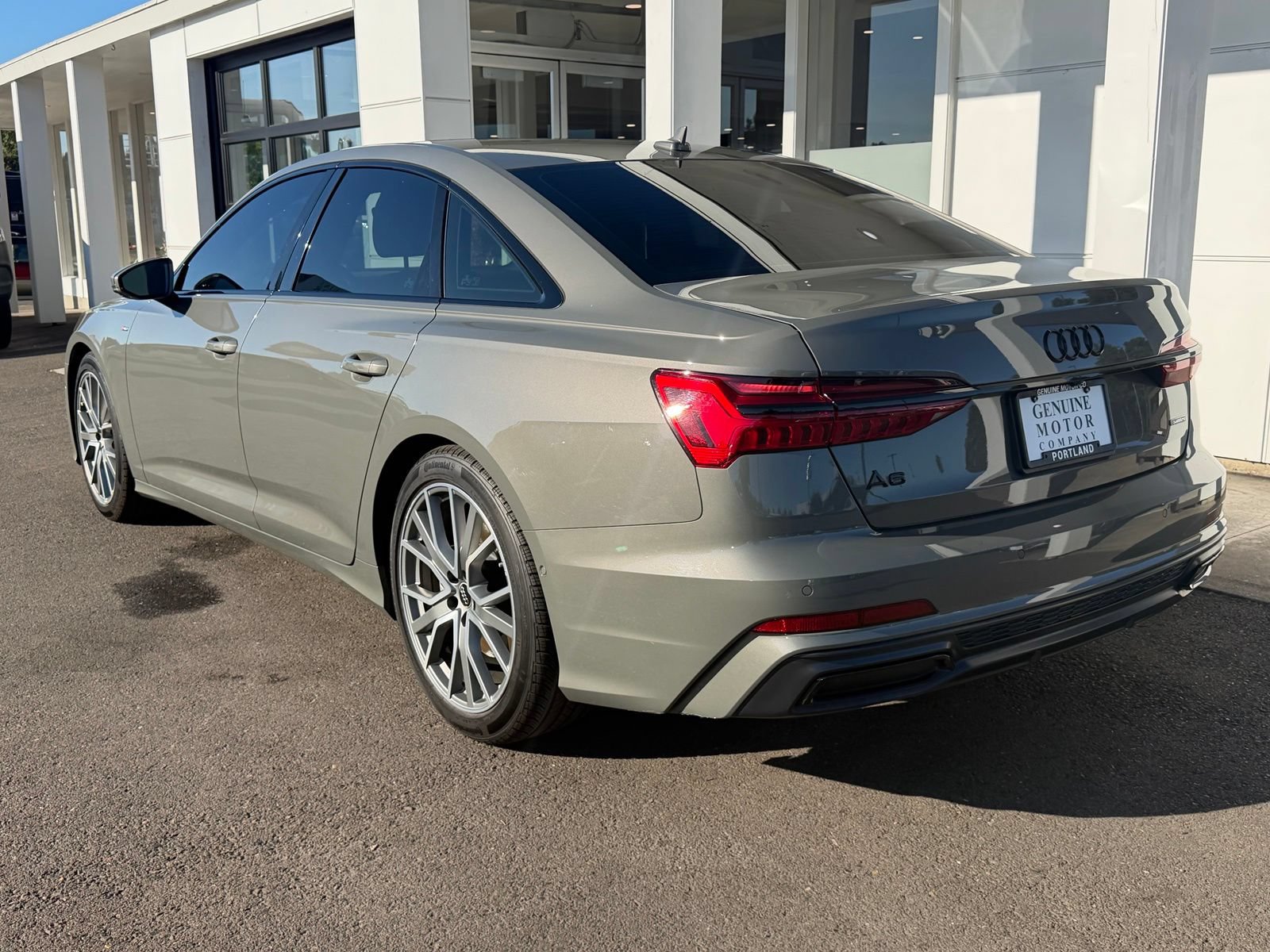 Used 2022 Audi A6 Premium Plus AWD/4WD image 3