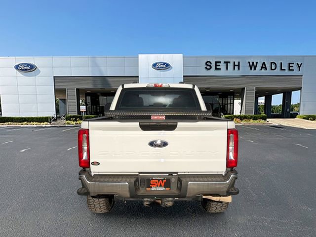 Used 2023 Ford F350 XLT AWD/4WD image 6