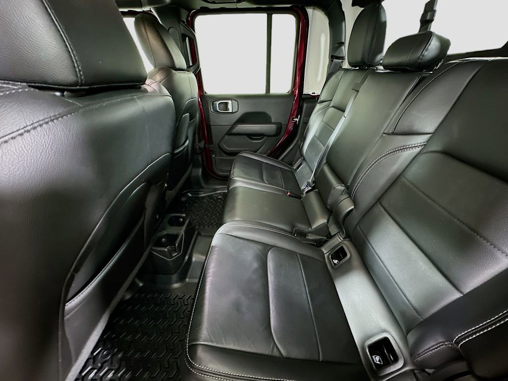 Certified 2022 Jeep Gladiator Overland w/ Popular Equipment Package AWD/4WD image 22