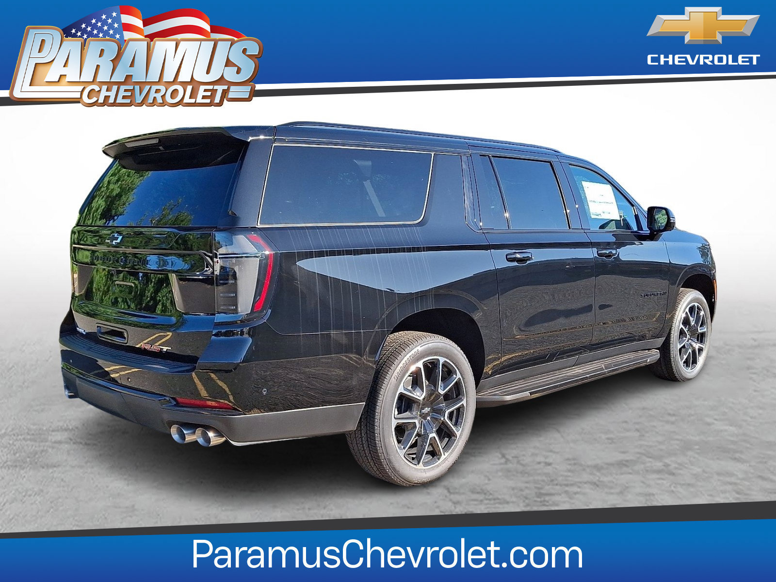 New 2026 Chevrolet Suburban RST w/ RST Capability Package AWD/4WD image 4