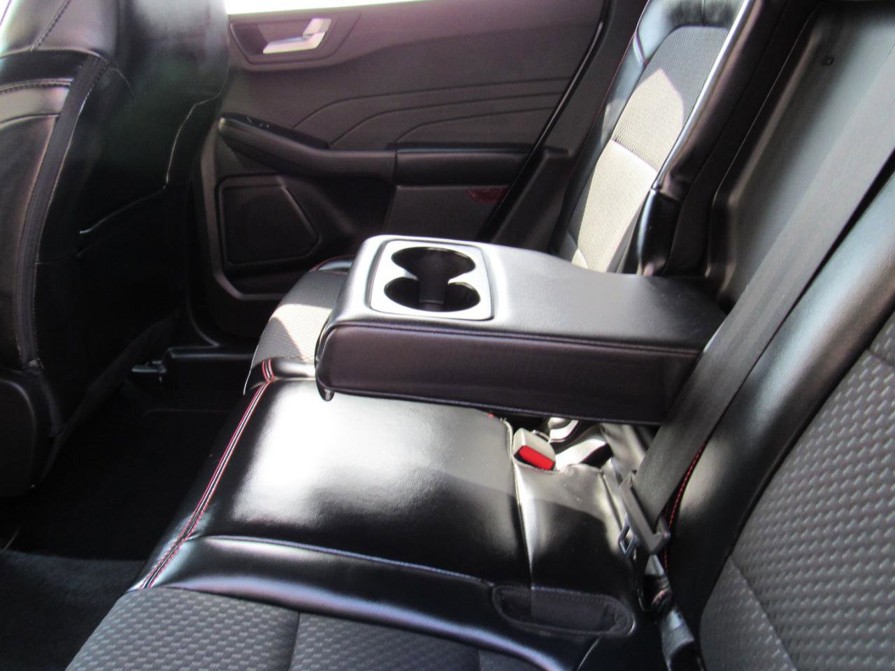Used 2023 Ford Escape ST-Line w/ Tech Pack #1 AWD/4WD image 27