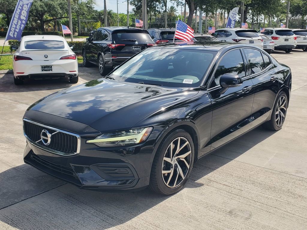 Used 2020 Volvo S60 T5 Momentum FWD image 3