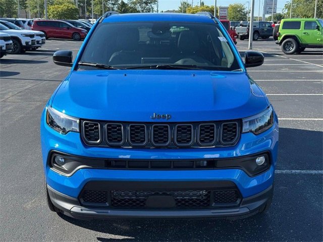 New 2025 Jeep Compass Latitude w/ Sun & Sound Group image 10