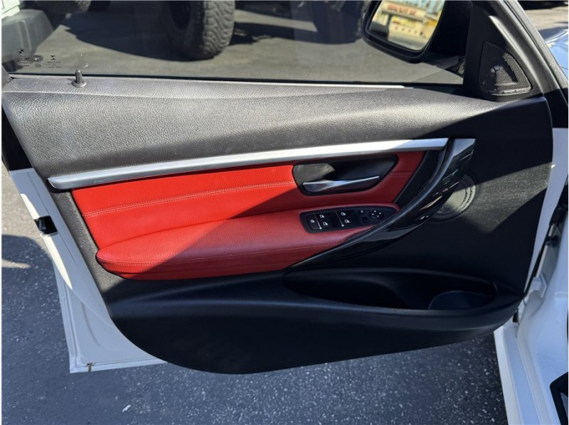 Used 2016 BMW 328i Sedan image 15