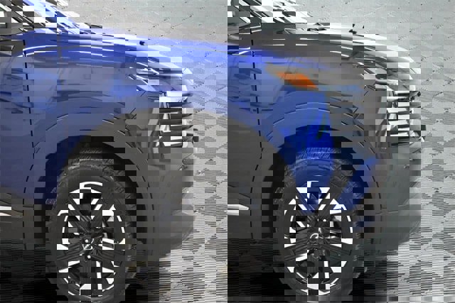 Used 2025 Nissan Kicks SV image 13