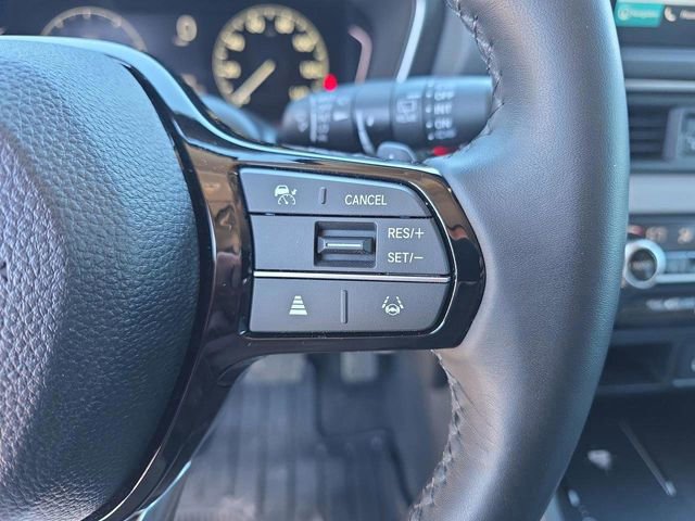 Used 2025 Honda Pilot Touring image 26